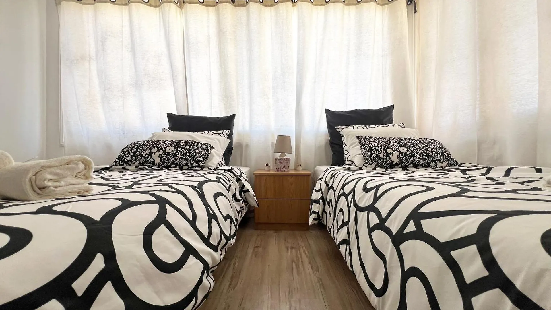 Albert'S Apartment Center 21 Larnaca