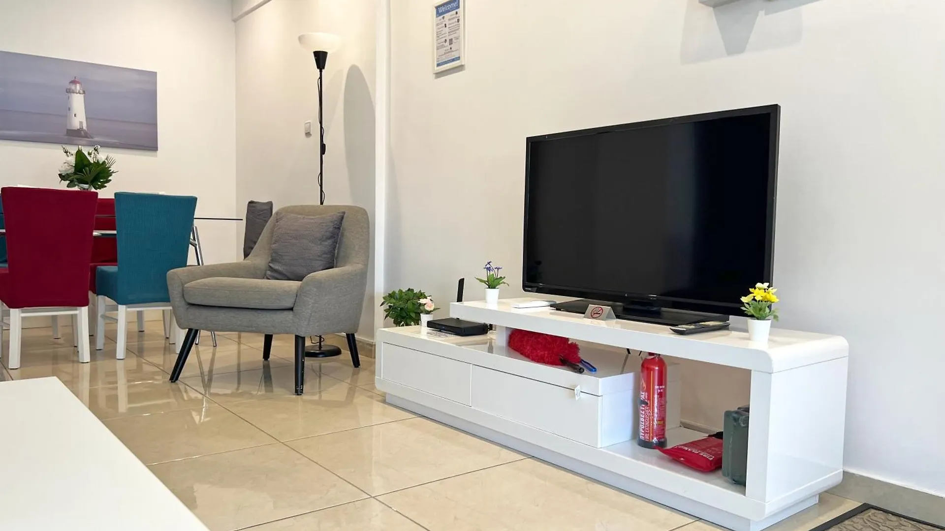Albert\'S Apartment Center 21 contacts